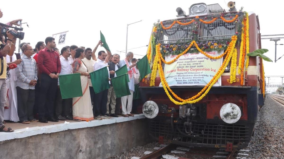 उत्तर कन्नड़ में रेलवे स्टेशनों पर यात्री सुविधाओं का उद्घाटन: क्षेत्र के विकास को मिलेगी नई गति