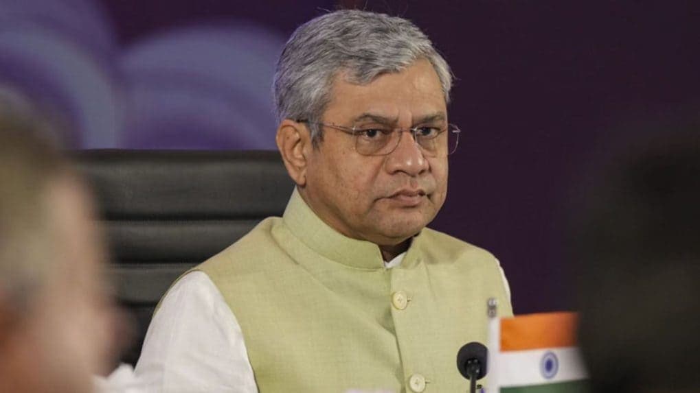 Indian Railways Rolls Out Five Major Reforms: Ticket, Contractor, Freight Operations | भारतीय रेलवे ने किए 5 बड़े सुधार: टिकट, ठेके और माल ढुलाई में बदलाव